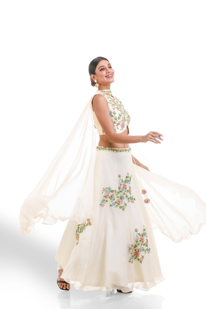 Off White Lehenga Choli With Chocker Duppatta